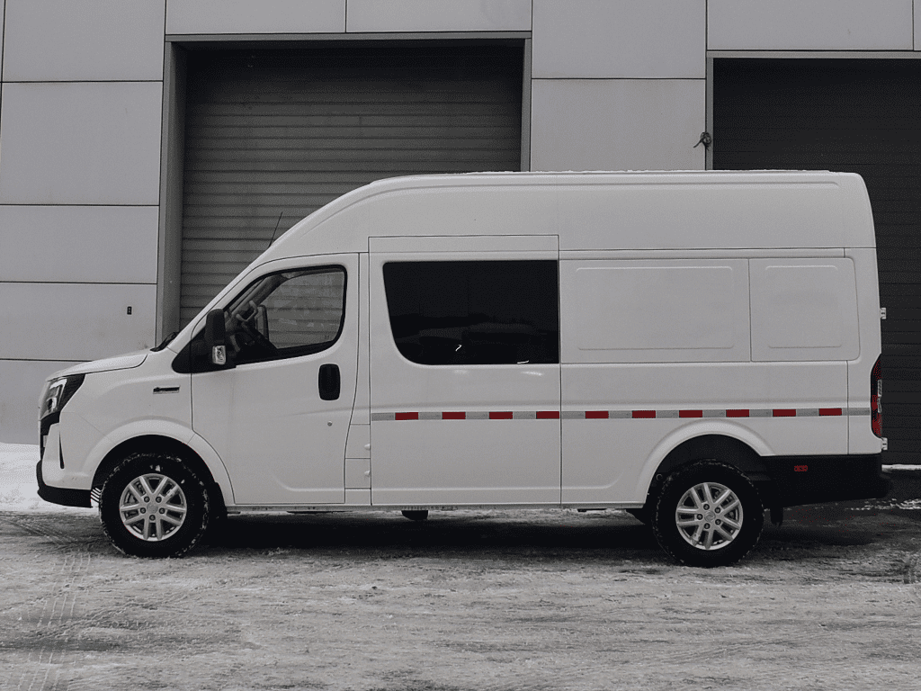 Грузопассажирский автобус DongFeng K33-561